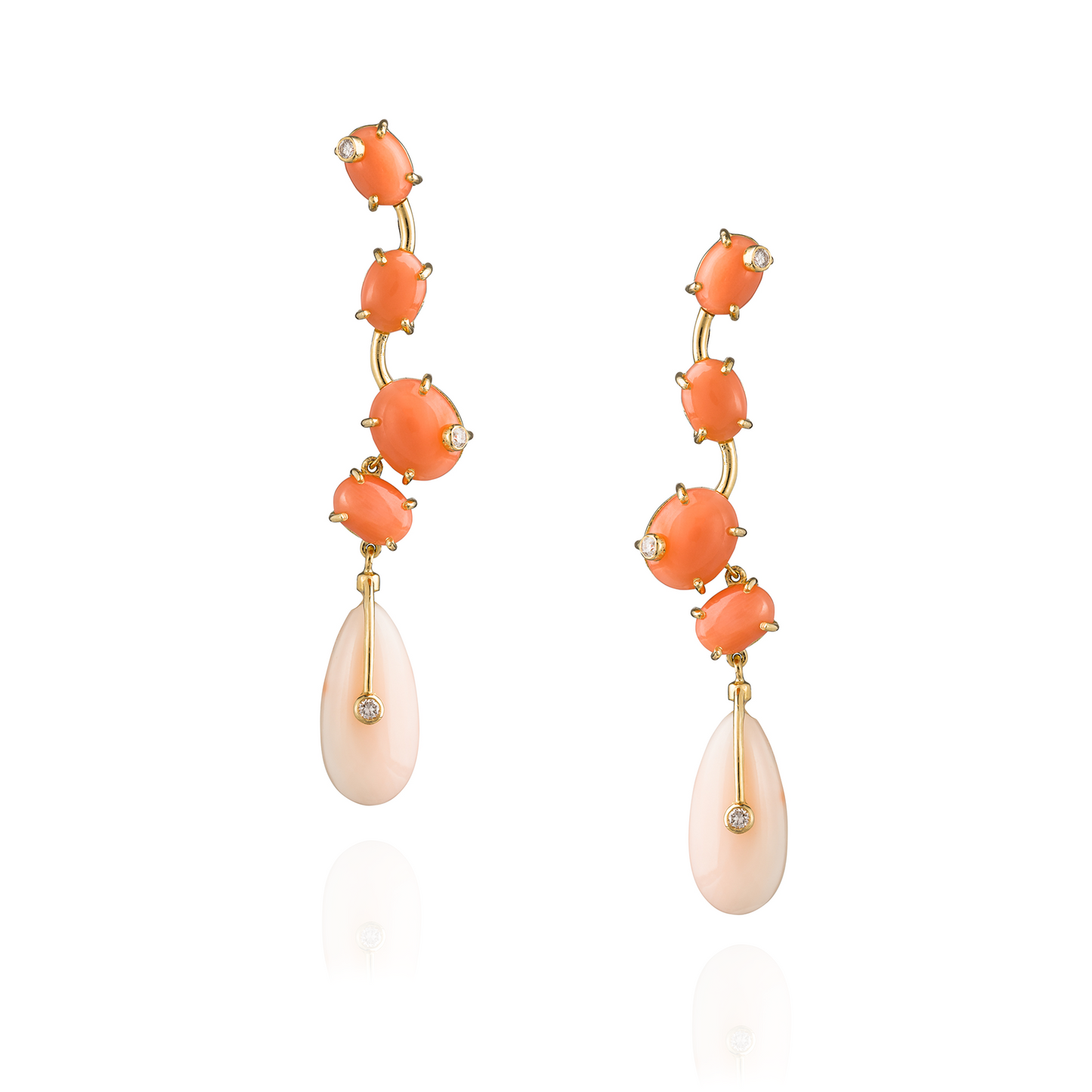 Mare 18KT Yellow Gold Earring Orange & Pink Coral with Diamond