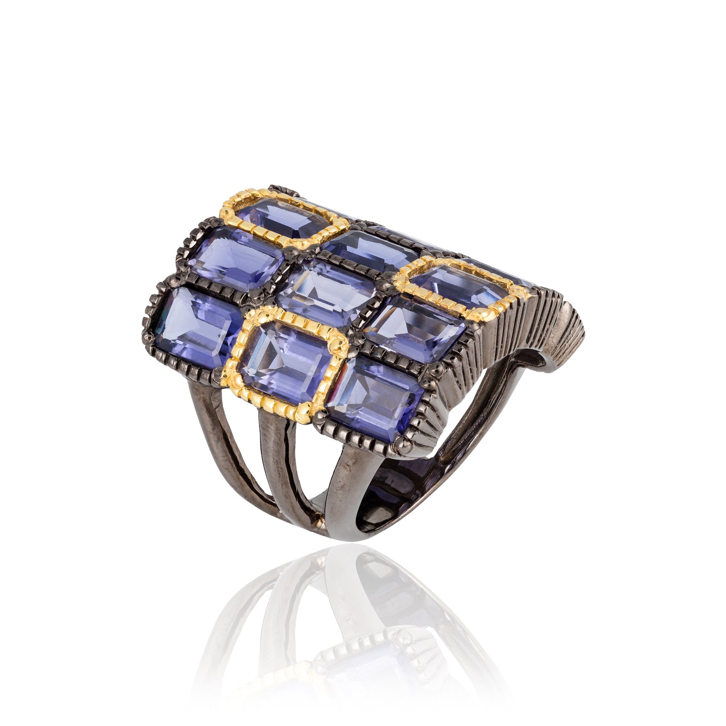925 Silver O Ring with Emerald Cut Iolites