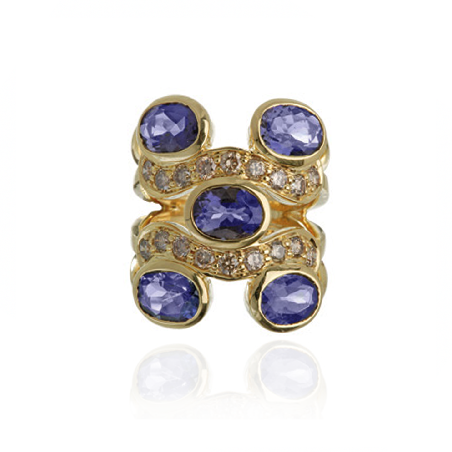 18K Yellow Gold Ring with Iolite