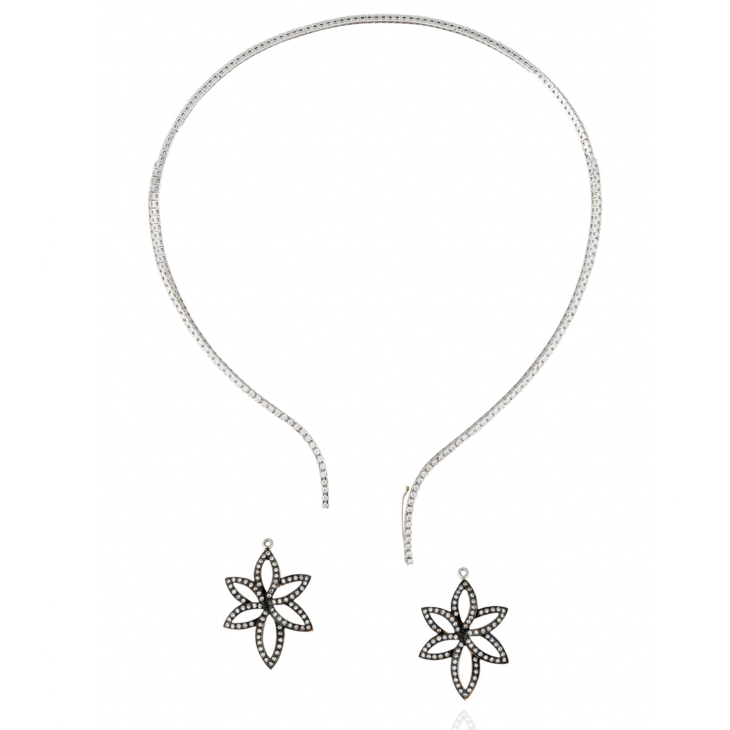 18K White Gold Diamond Cuff Necklace with 2 Diamond Flower Pendant