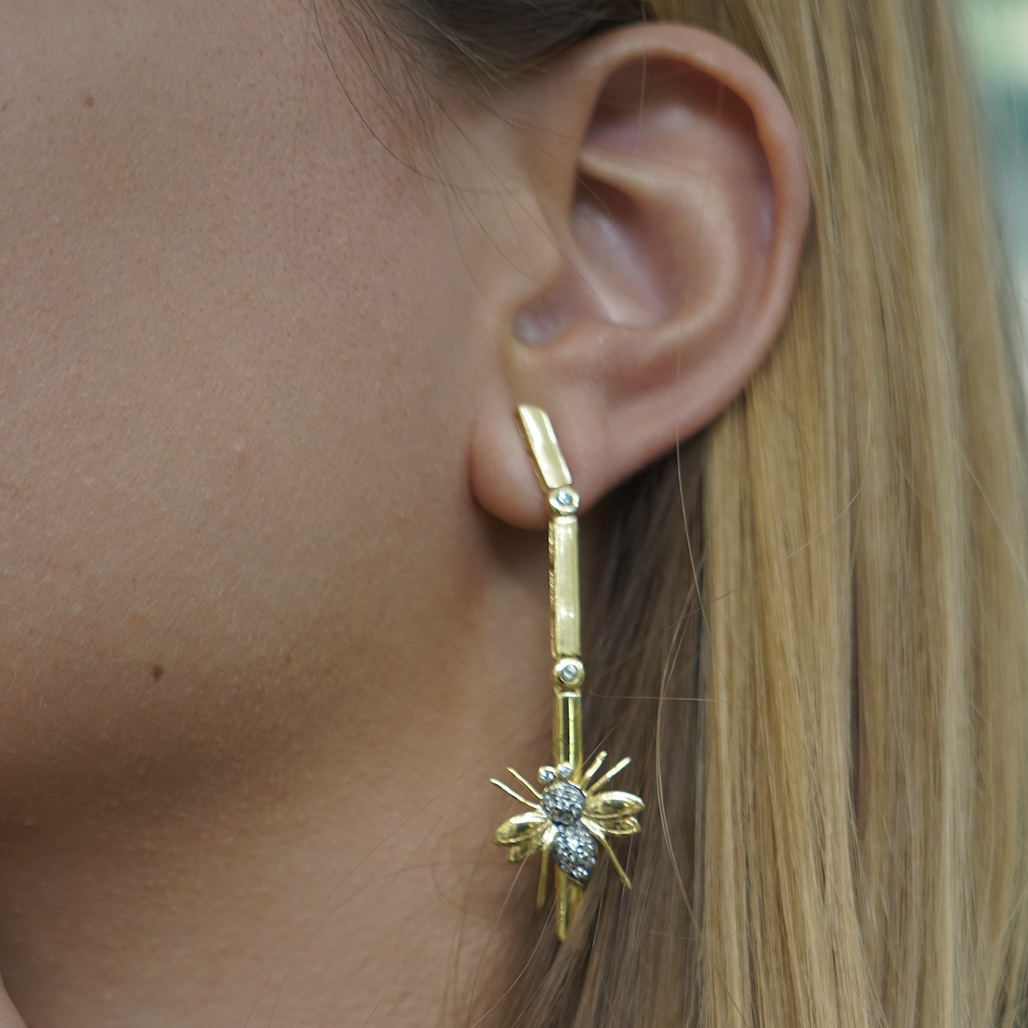 925 Silver Earrings Plated in Yellow Gold with Blue Sapphires