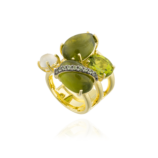 925 Silver Ring 18KT Yellow Gold plated with Oval Peridot