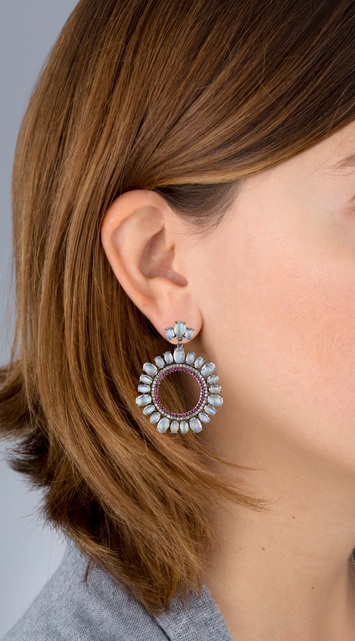 Load image into Gallery viewer, 925 Silver Earring Black Rhodium with Moonstone Cabouchon , Diamond  and Ruby.
