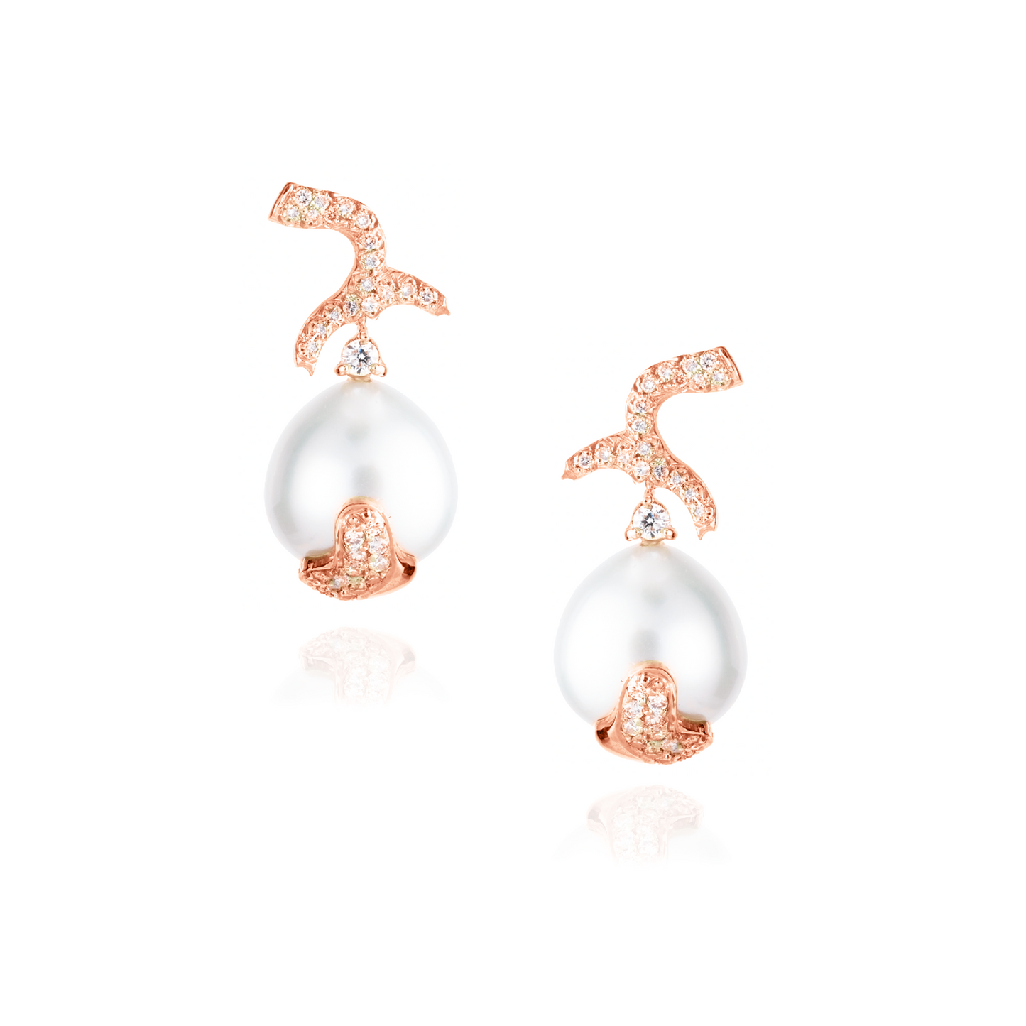 18Kt Rose Gold Earring with White South Sea Pearl & Diamonds