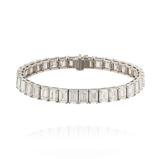 18KT White Gold Bracelet with Emerald Cut Diamonds