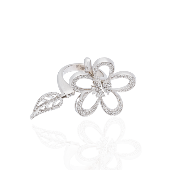 Load image into Gallery viewer, White Gold Flower Ring with Diamonds
