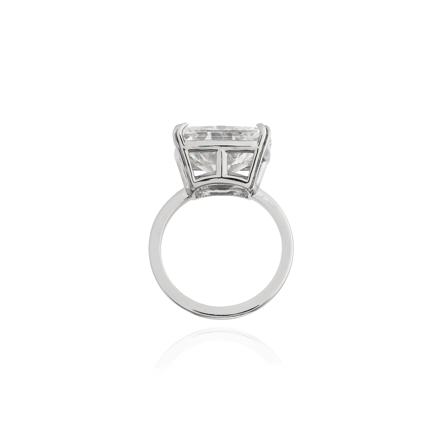 Load image into Gallery viewer, 18K White Gold Ring with Diamond
