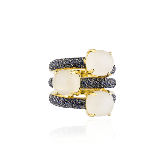 Load image into Gallery viewer, 925 Silver Ring with Moonstone Cabochon &amp;amp; Blue Sapphire Pavé
