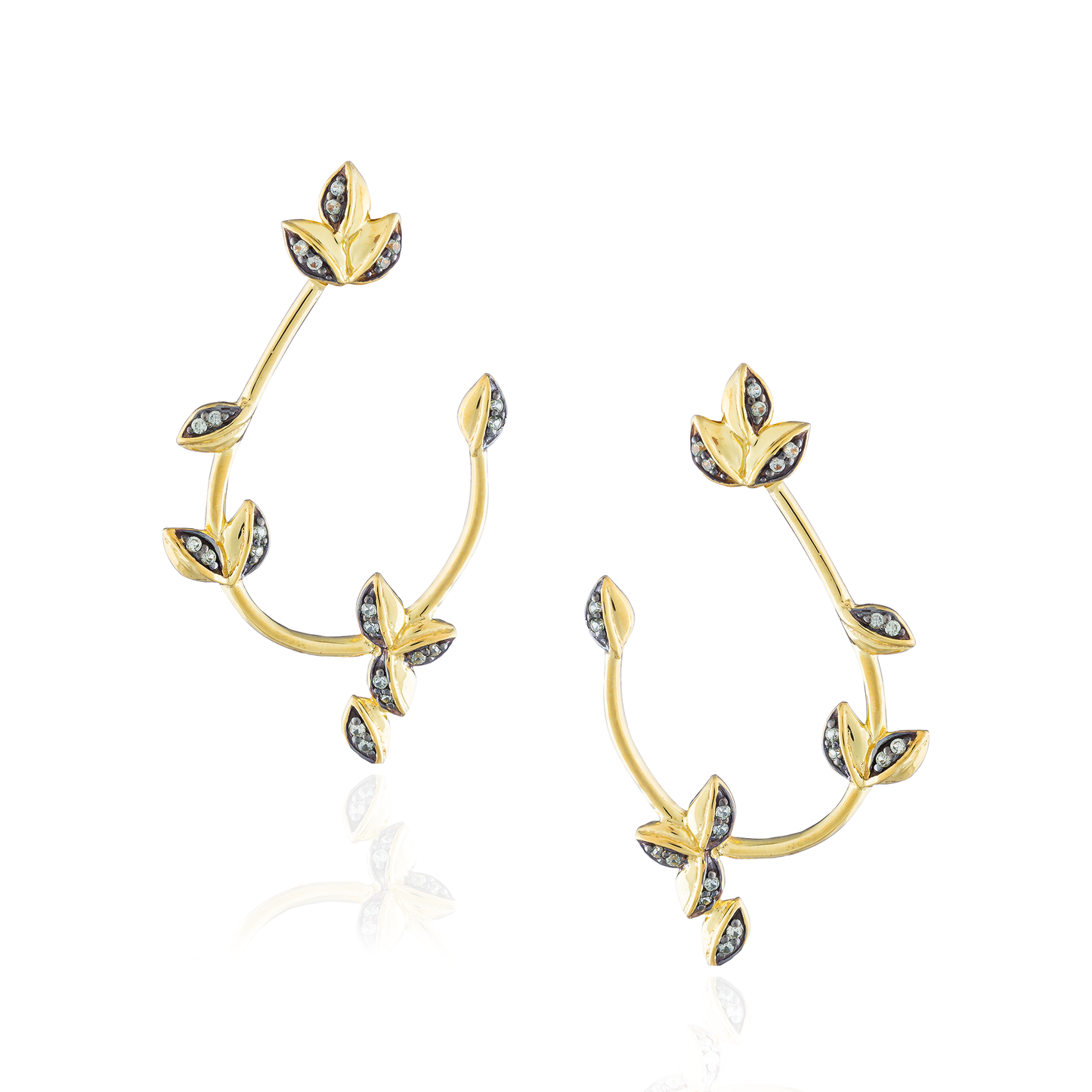 Load image into Gallery viewer, 925 Silver Earrings Plated in Gold with Green Sapphires
