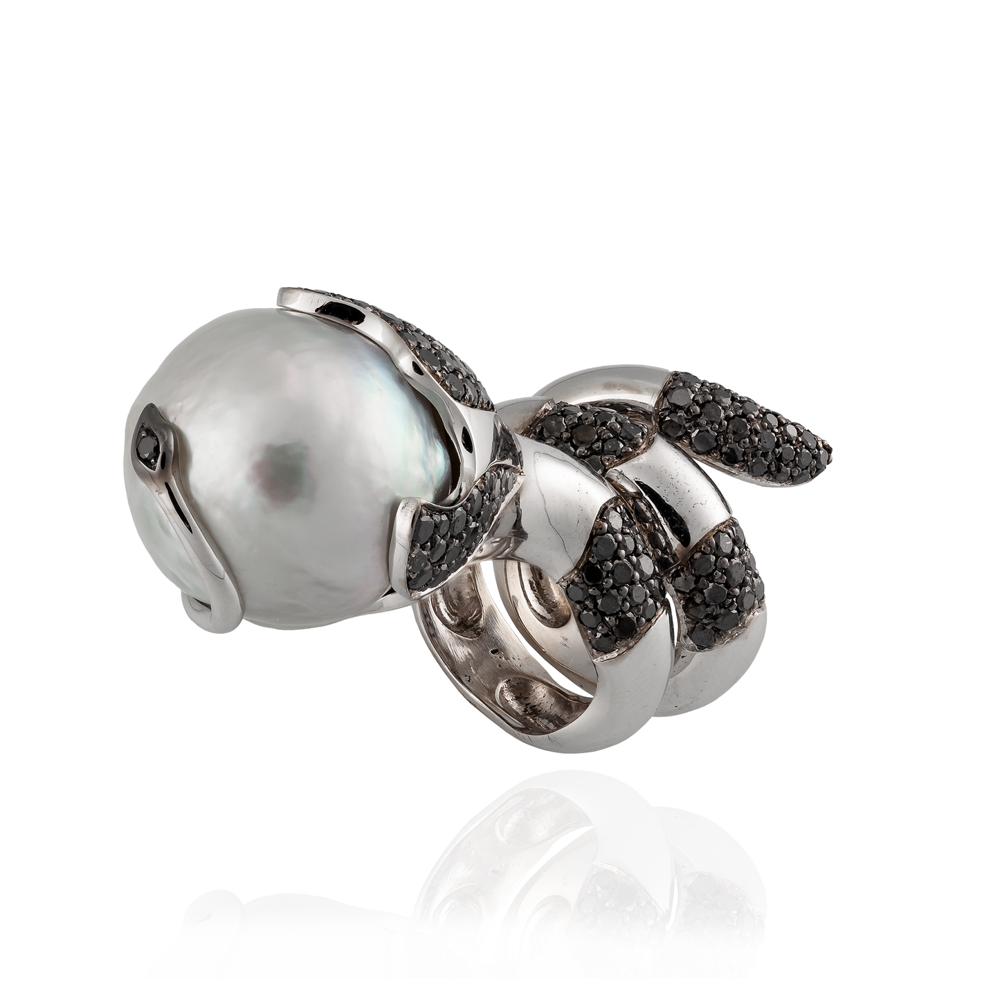 Load image into Gallery viewer, 18K White Gold Ring with South Sea Pearls

