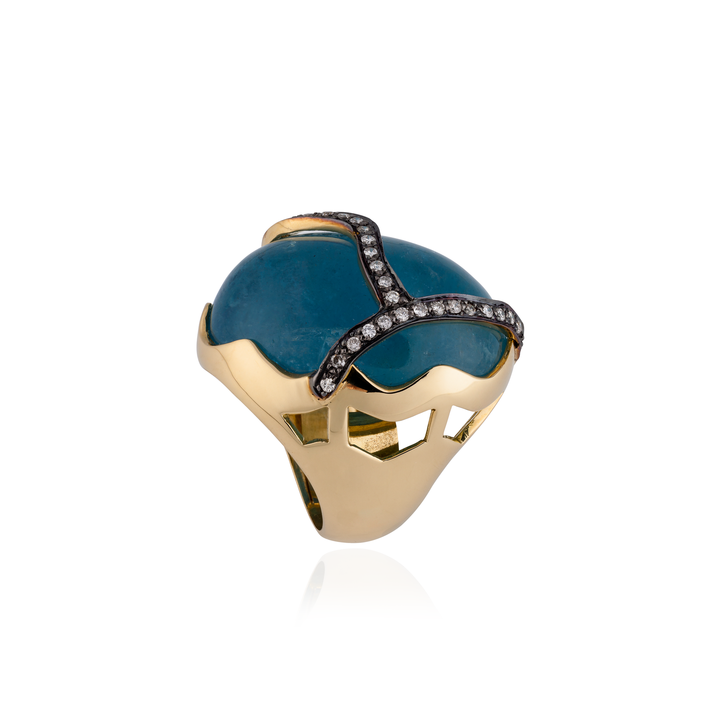 18K Yellow Gold Ring with Aquamarine