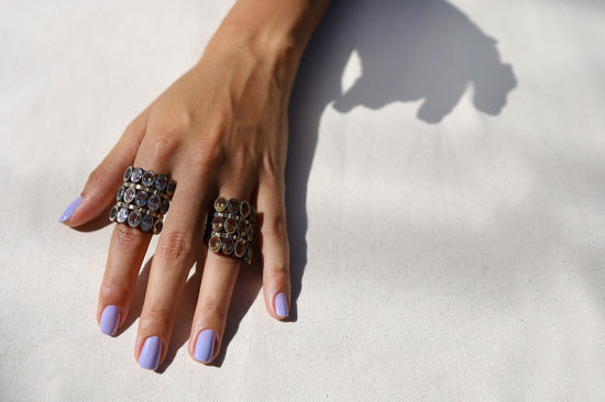 Load image into Gallery viewer, 925 Silver O Ring with White Topaz &amp;amp; Blue Sapphire
