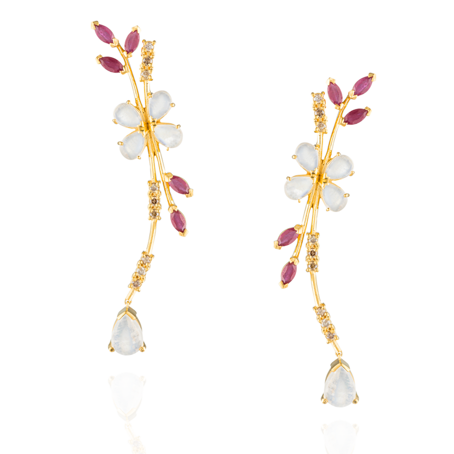 Load image into Gallery viewer, 925 Silver Earrings with Moonstone Cabouchon
