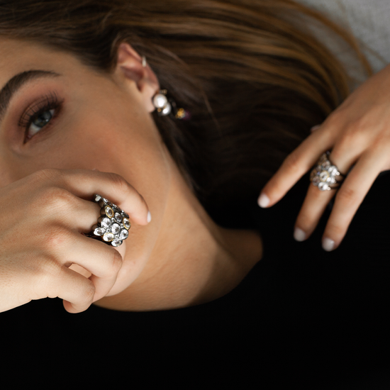 Load image into Gallery viewer, 925 Silver O Ring Plated in Rose Gold with White Topaz

