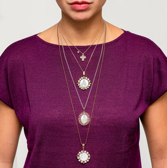 Load image into Gallery viewer, 14K Yellow Gold Chain with Medal of Our Lady Grace
