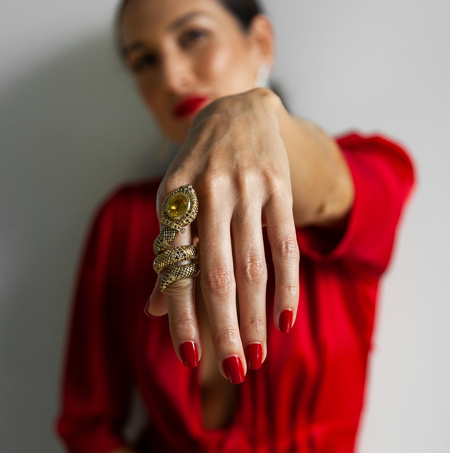 18K Yellow Gold Snake Ring with Yellow Sapphire