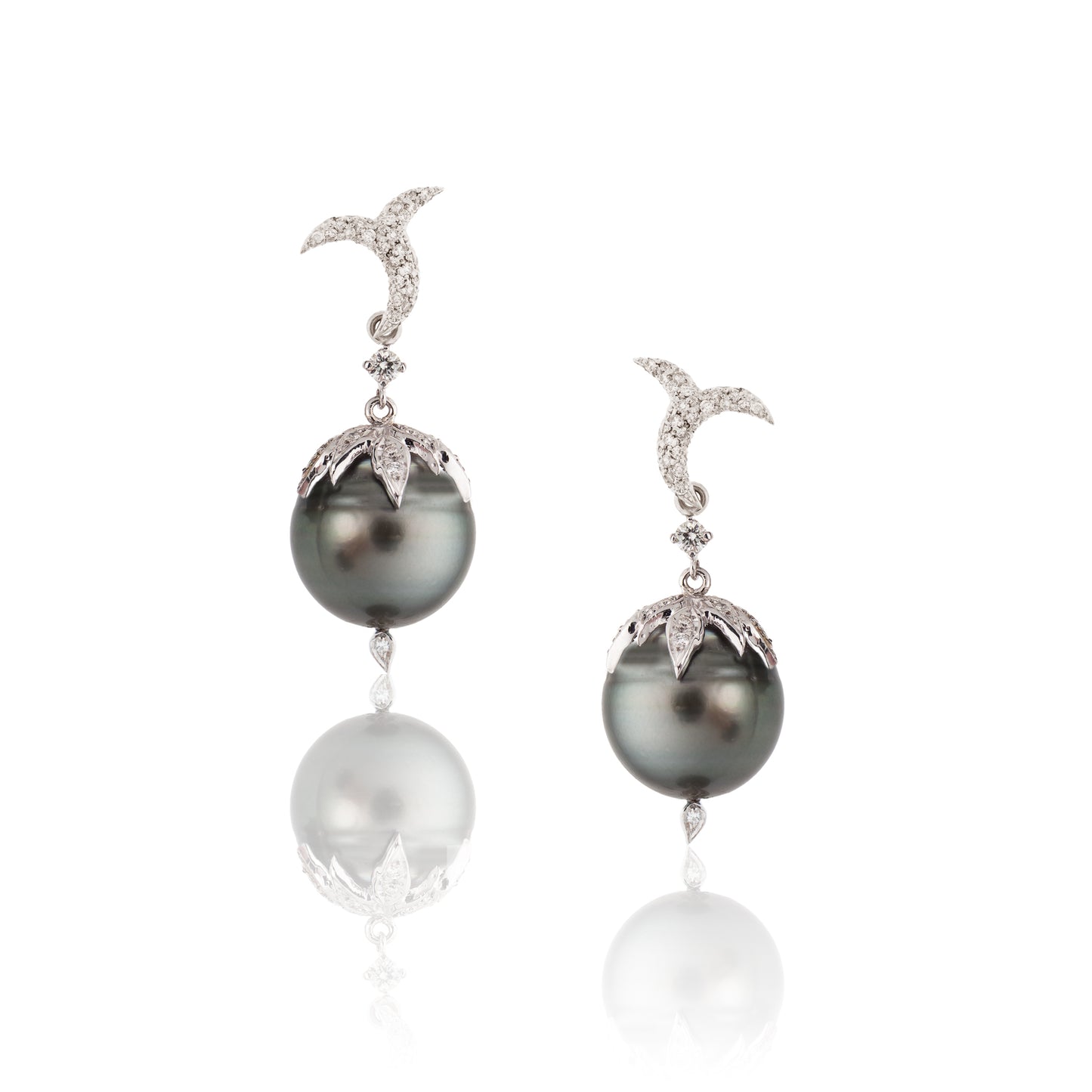 18K White Gold Earrings with South Sea Pearl & Diamonds